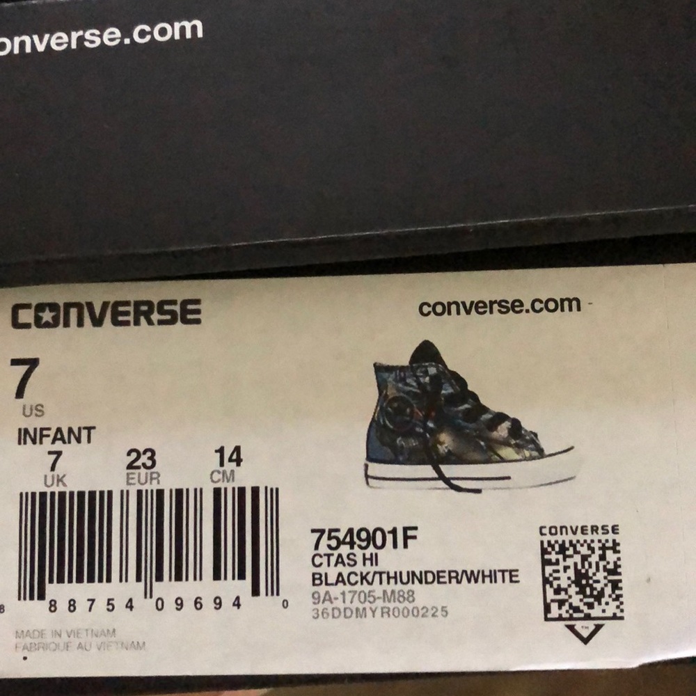 Batman Converse